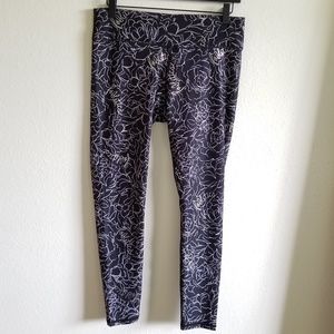 Fabletics Salar Leggings in Get to Know me